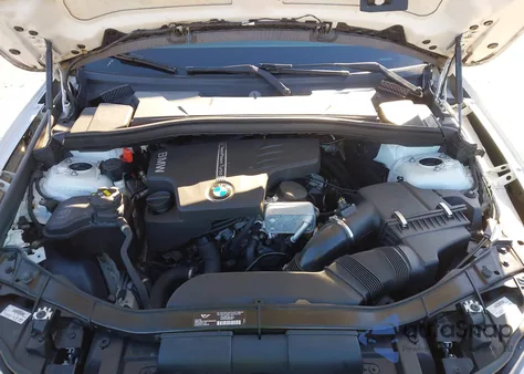 2015 BMW X1 Sdrive28I из США, поврежденный, VIN WBAVM1C57FVW56924